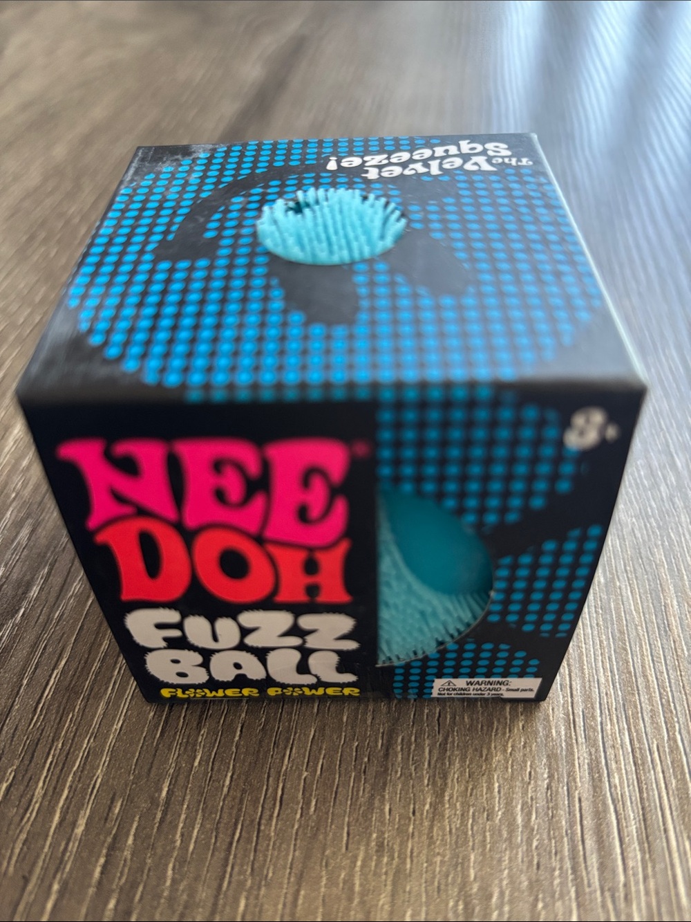 Needoh Flower Power Fuzz ball-blue NWT